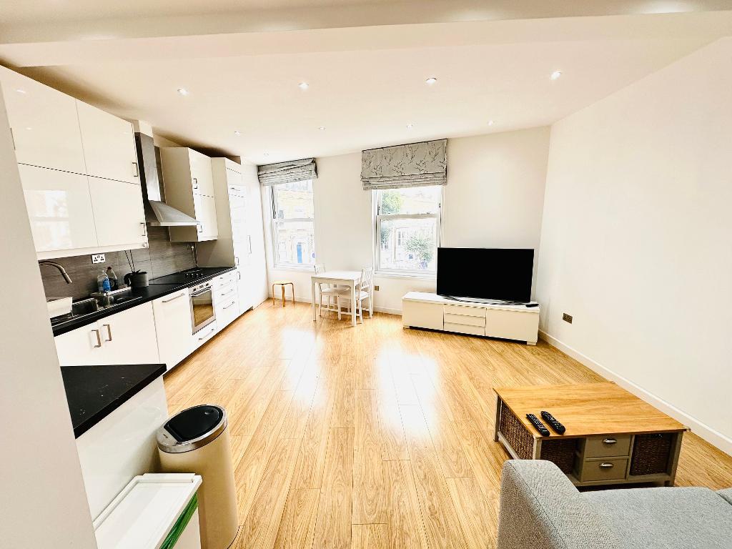 Mountgrove Road, Finsbury Park, London, N5 2LT